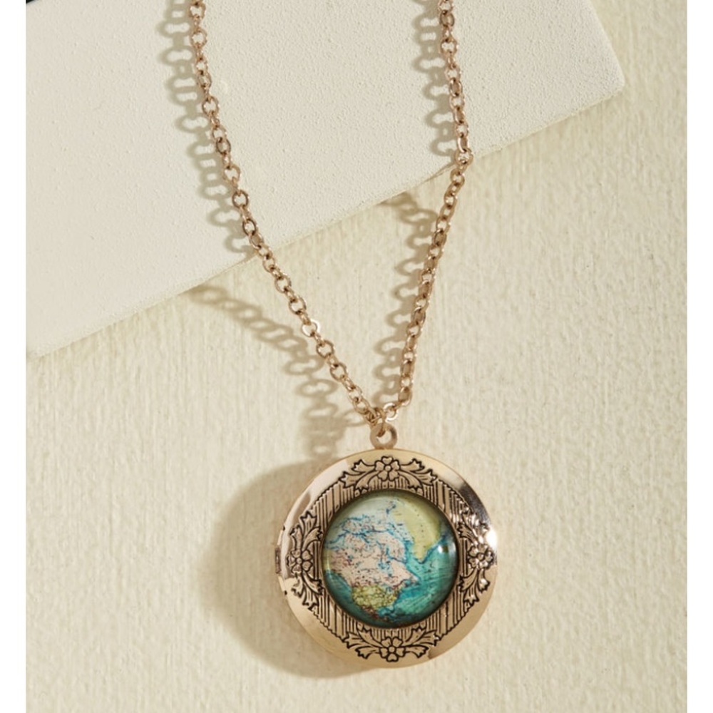 NWT! Gold map locket - Mod Cloth